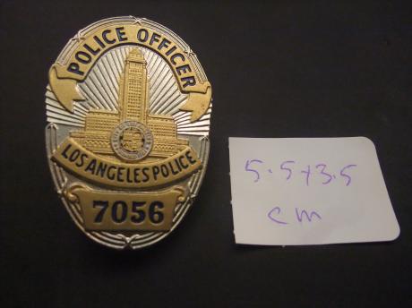 Police Officer Los Angeles met nummer 7056